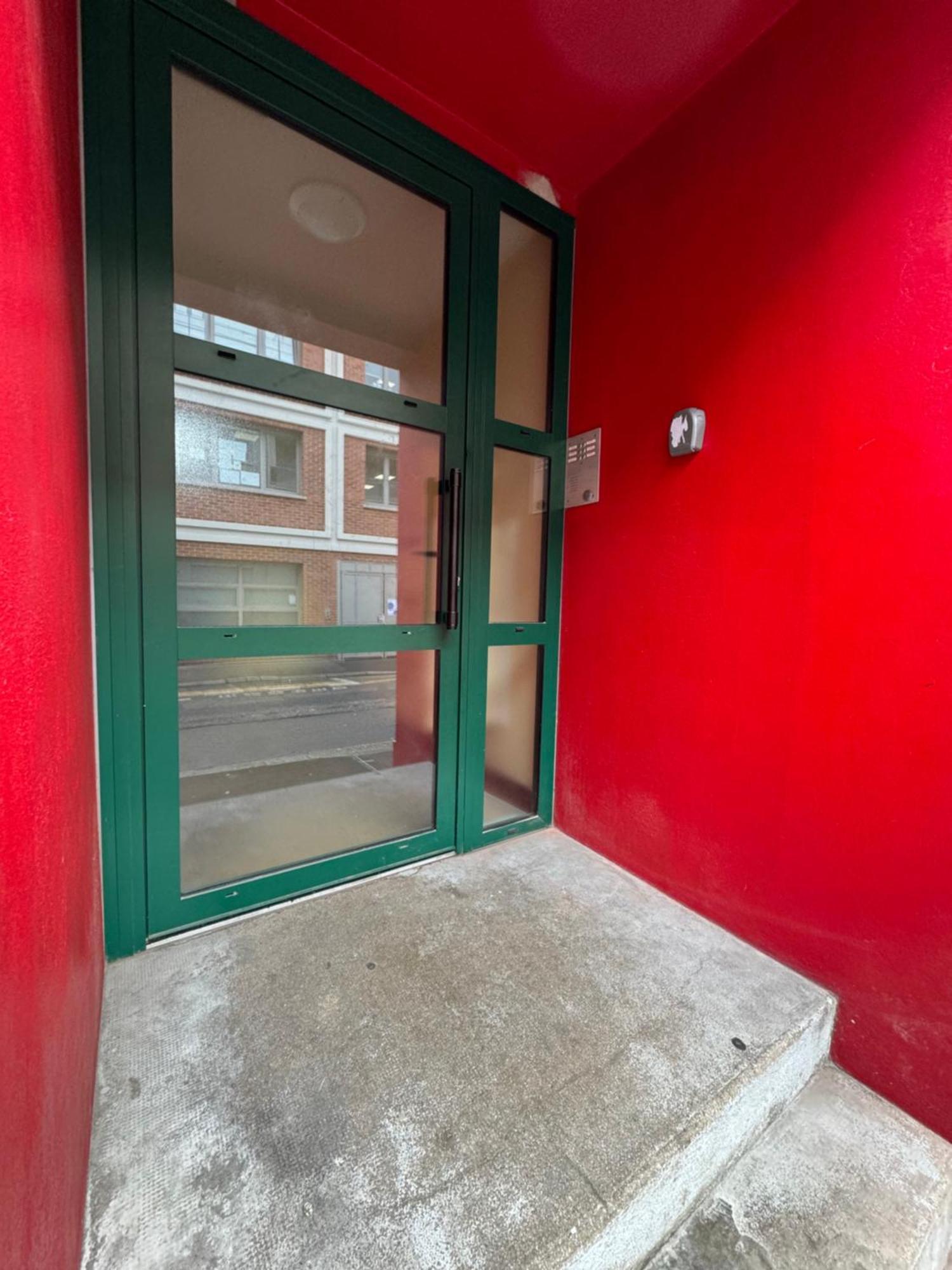 Beau Studio Plein Centre Ville Beauvais Exterior foto